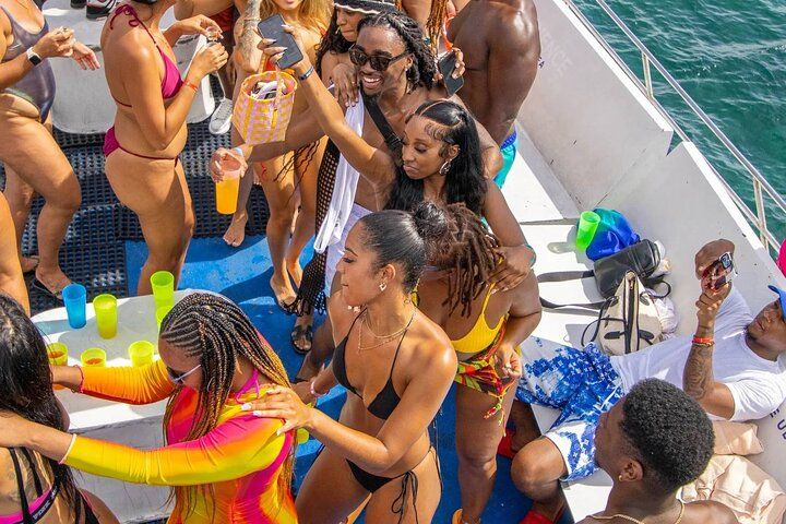 Hip Hop Party Boat